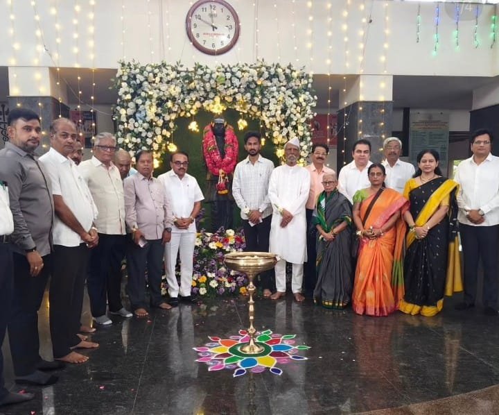 Birthday Celebrations of the Visionary Leader, Philanthropist & Founder President of HKE Society, Late Shri. Mahadevappa Rampure.